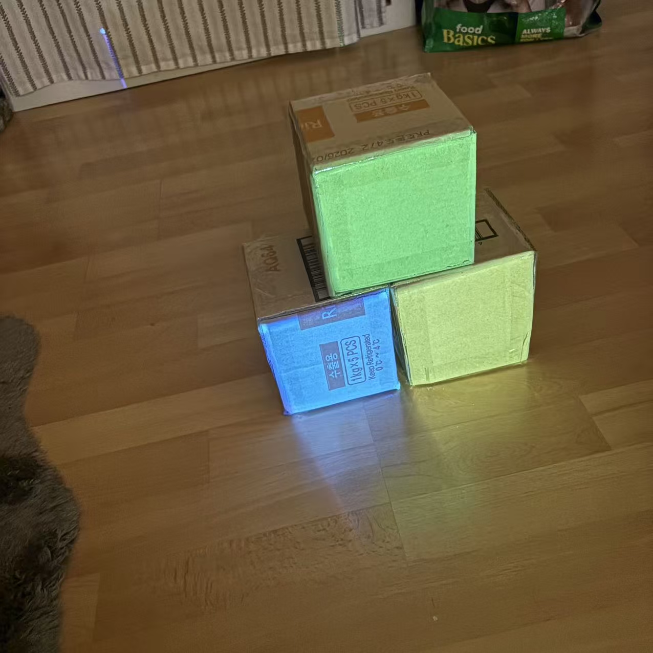 This is how it looks like close up. 